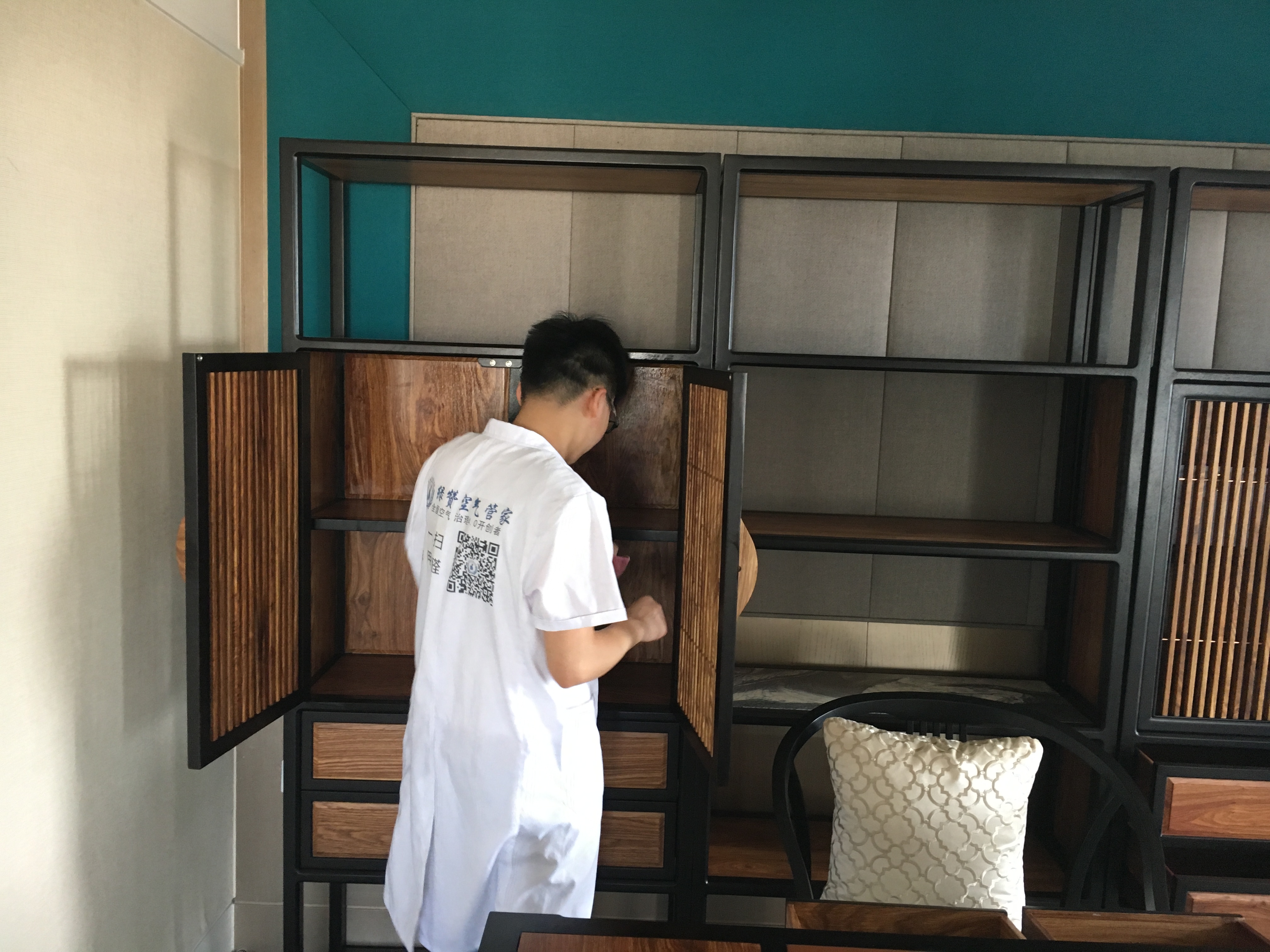 不懂得裝修后除甲醛讓書桌超標，引起孩子厭學！